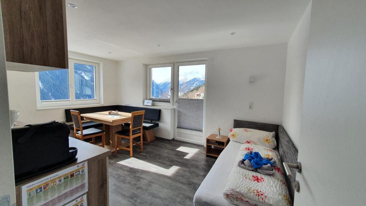 Apart Sunnseita Paznaun Langesthei Extérieur photo